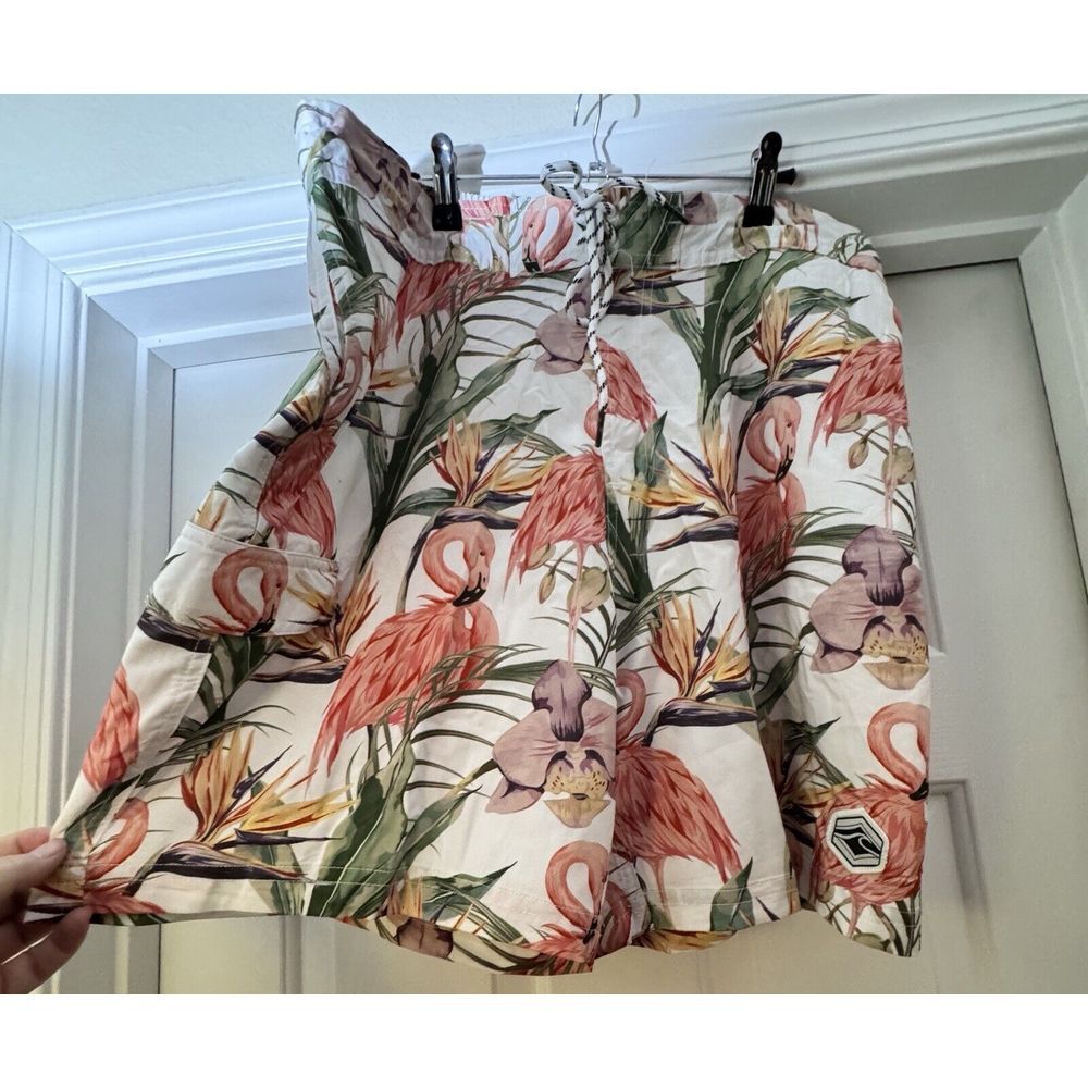 Spicy Tuna Swim Trunks Shorts Size XL Flamingo Print Mesh Lining‎ NWT